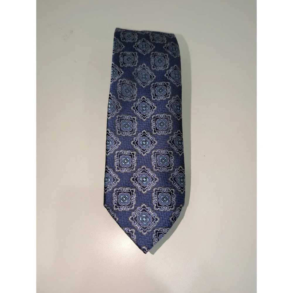 Geoff Nicholson Italy‎ Silk Blend Blue Geometric Medallion Luxury Tie